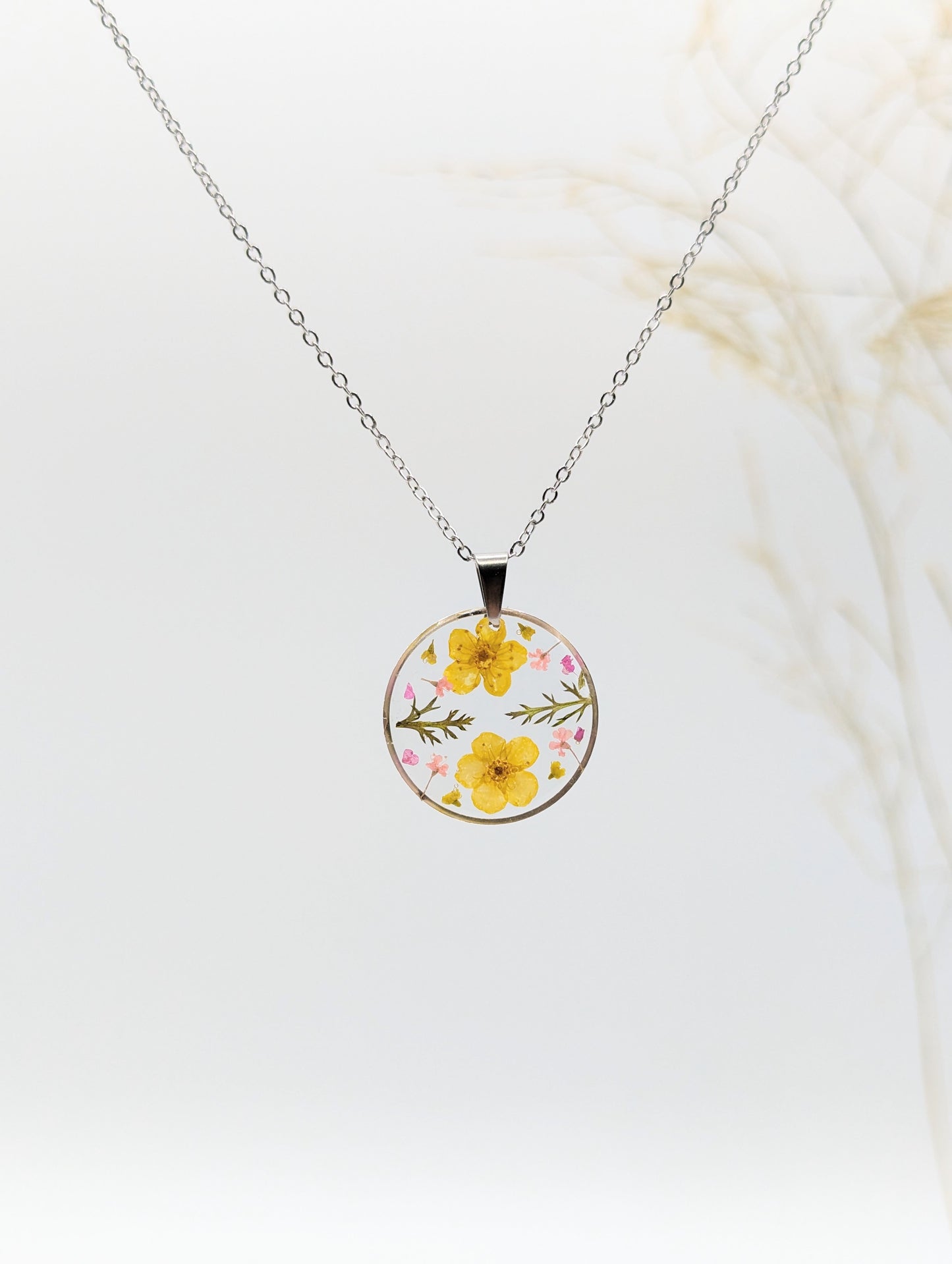 Yellow Cleveland flower Necklace